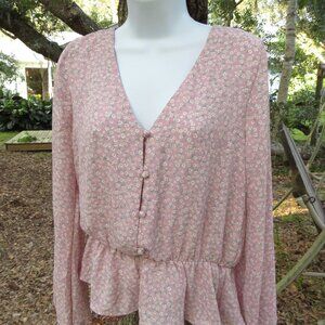 Sienna Sky Large Womans Top Ruffle bottom Long sleeved